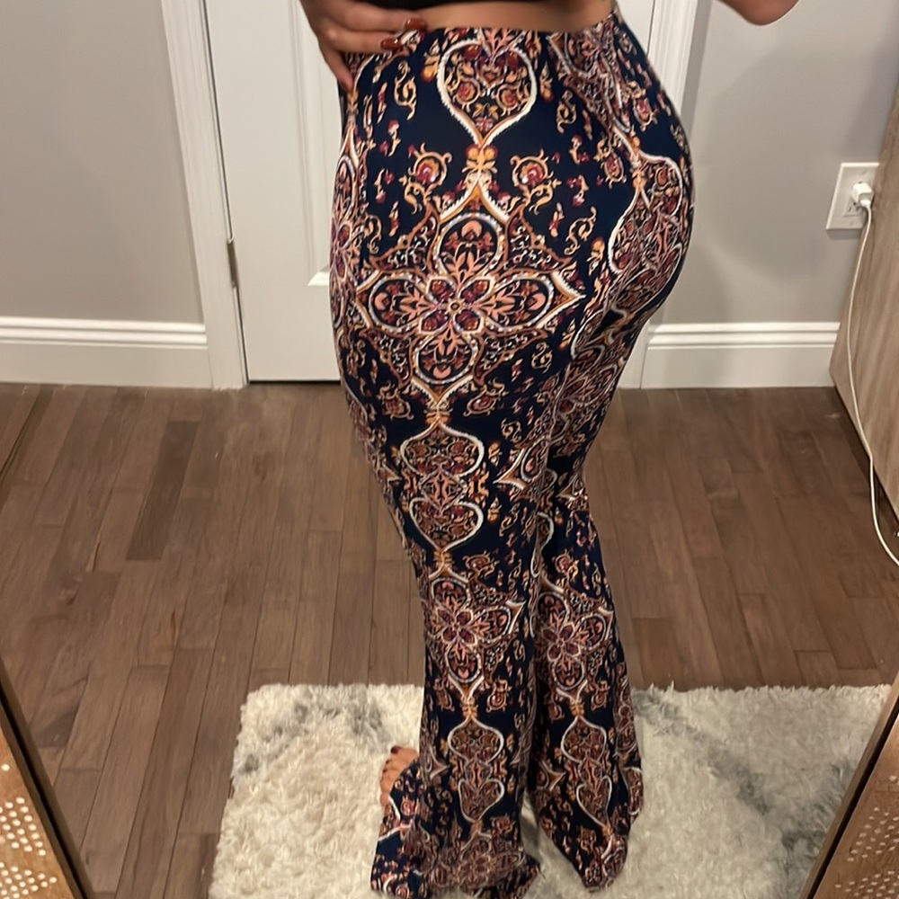 Flare pants - Picture 2 of 6